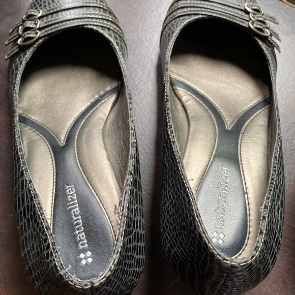 Charcoal embossed leather chunky heel - Picture 5 of 5